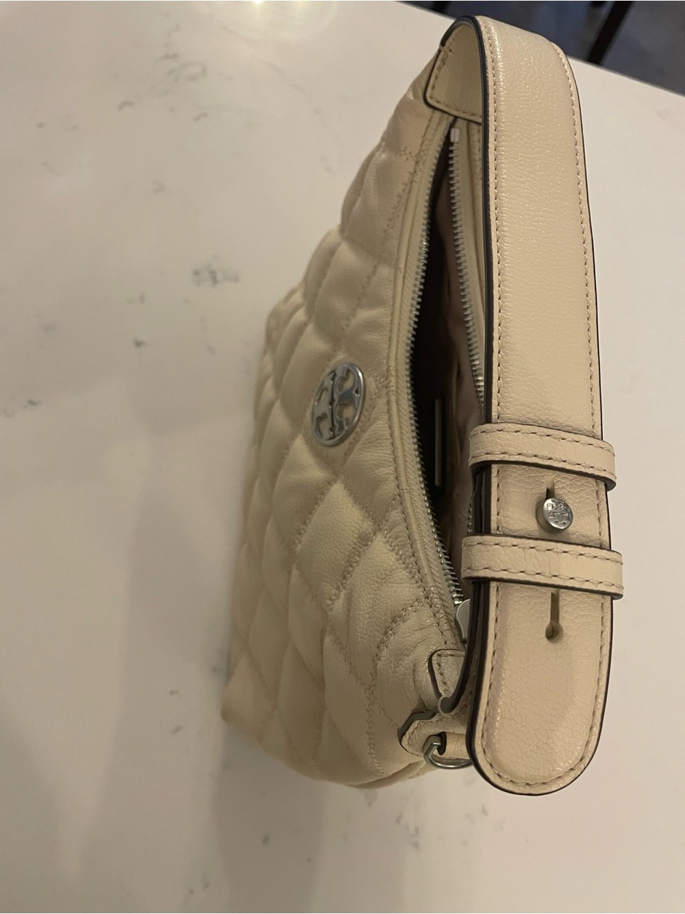 Tory Burch Quilted Leather Hobo - Picture 13 of 14